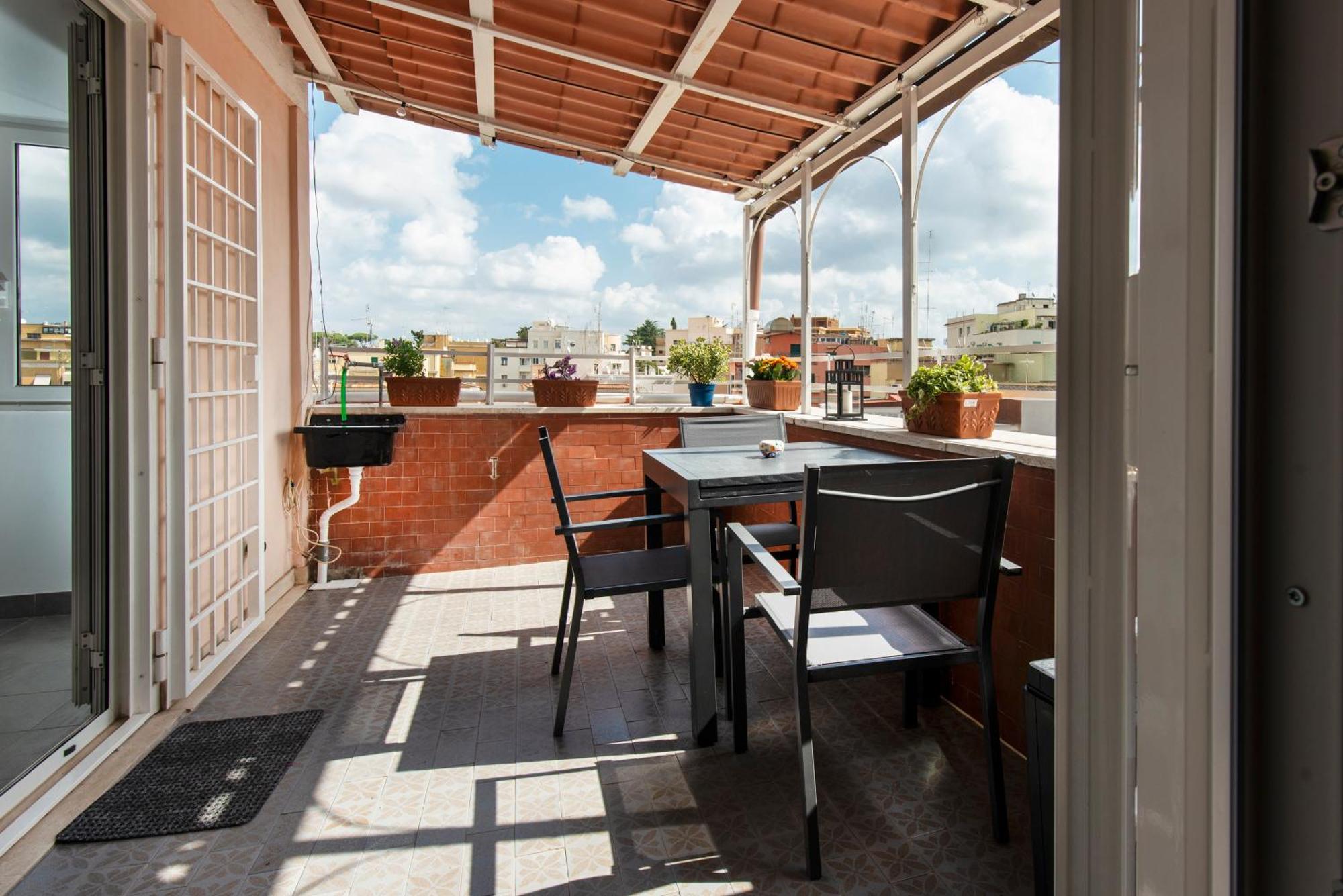 Attichetto Monteverde Apartment Rom